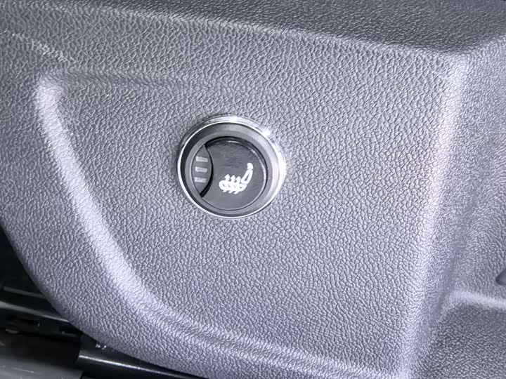 Фото 9 - Volkswagen Sagitar L