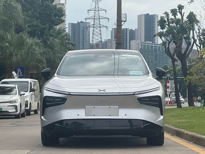 Фото 2 - XPeng G7