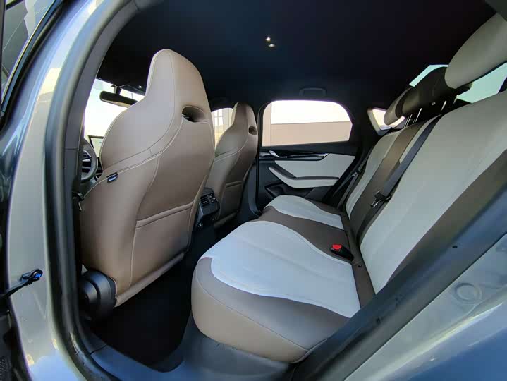 Фото 6 - BYD Qin Plus