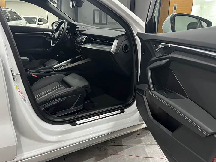 Фото 22 - Audi A3