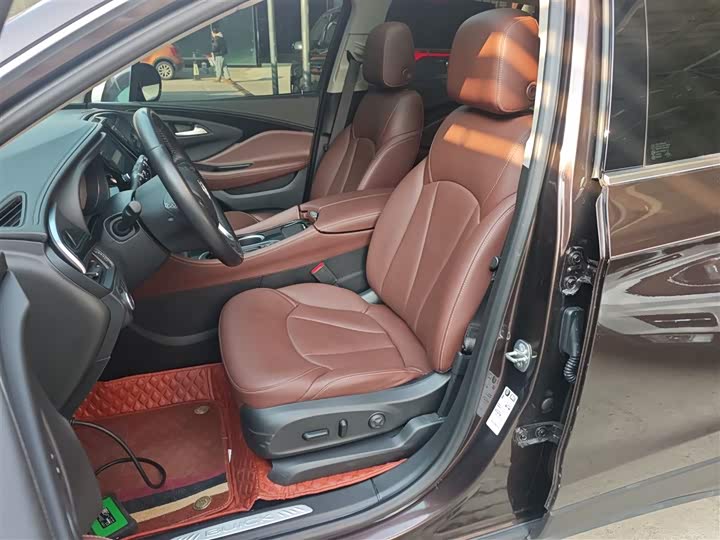 Фото 15 - Buick Envision Plus