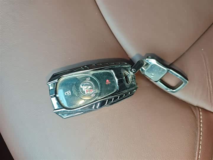 Фото 9 - Buick Envision Plus