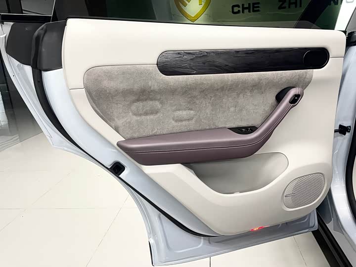 Фото 14 - Leapmotor C11