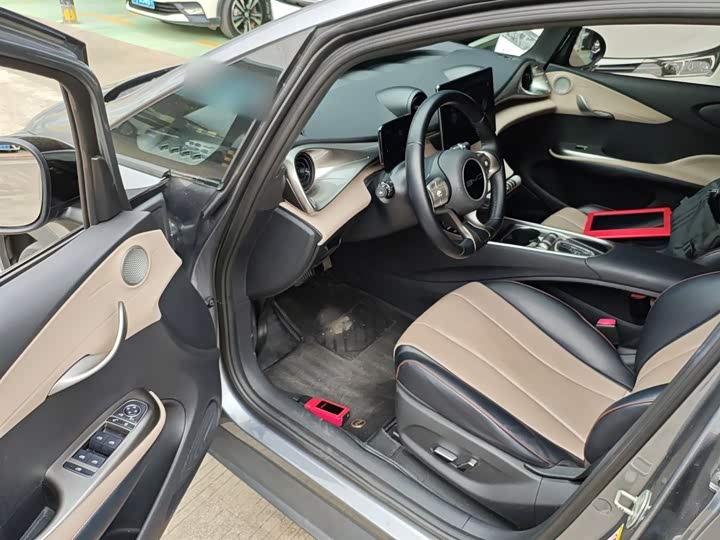 Фото 16 - BYD Dolphin