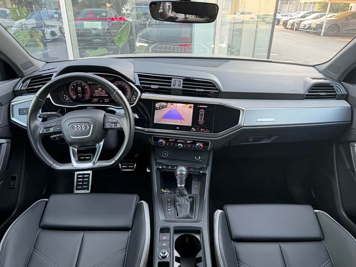 Фото 13 - Audi Q3