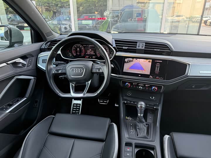 Фото 14 - Audi Q3