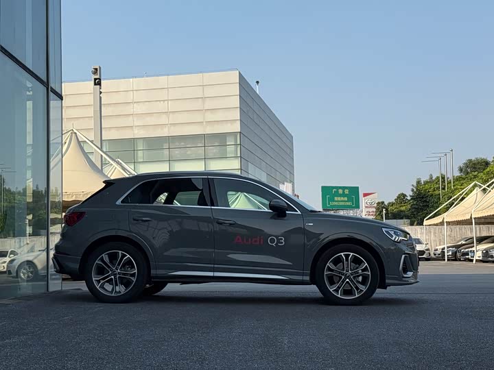 Фото 3 - Audi Q3