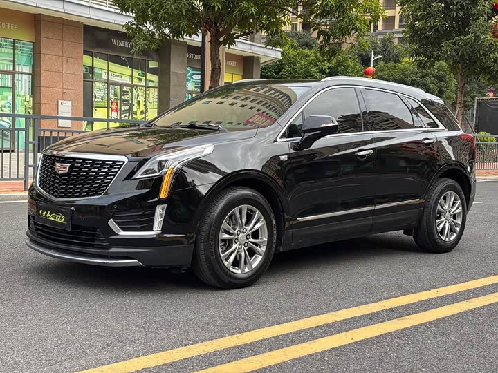 Фото 1 - Cadillac XT5