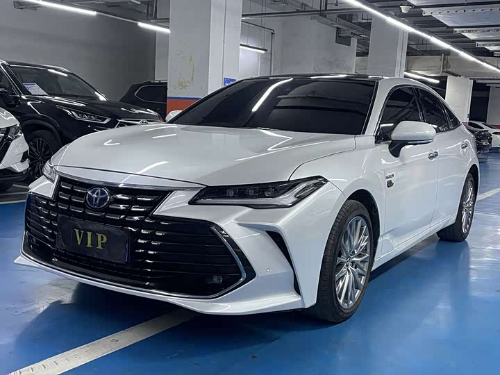 Фото 3 - Toyota Avalon