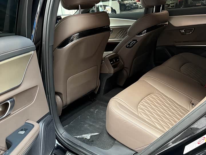 Фото 5 - BYD Han