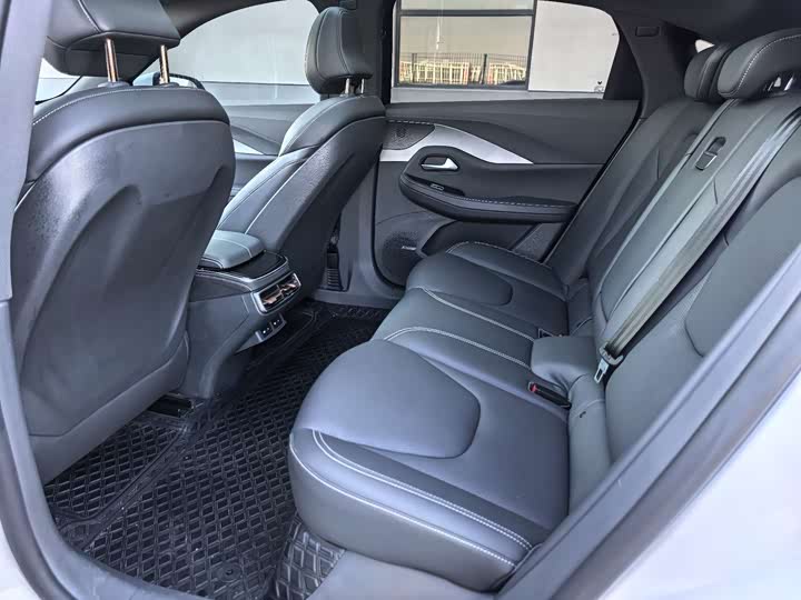 Фото 11 - BAIC Arcfox Alpha S