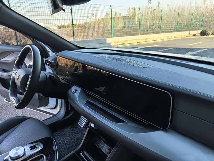 Фото 14 - BAIC Arcfox Alpha S