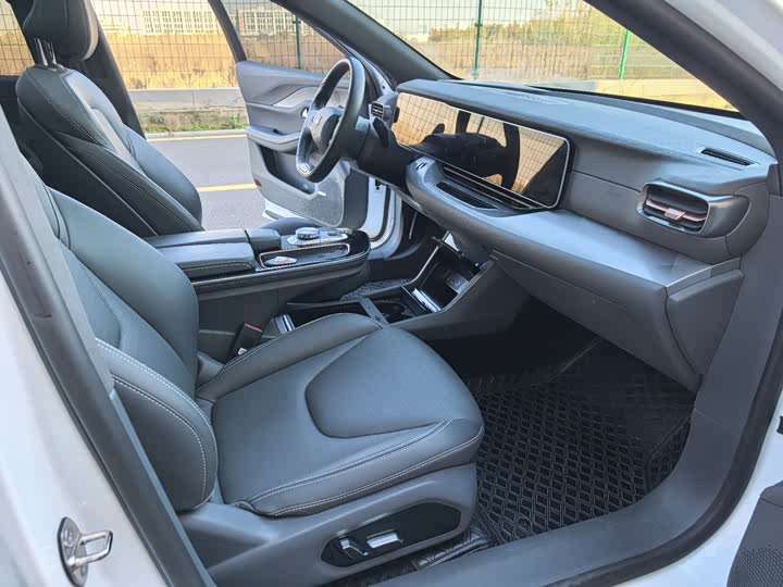 Фото 15 - BAIC Arcfox Alpha S