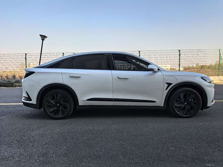 Фото 4 - BAIC Arcfox Alpha S