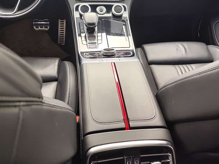 Фото 8 - Hongqi H9