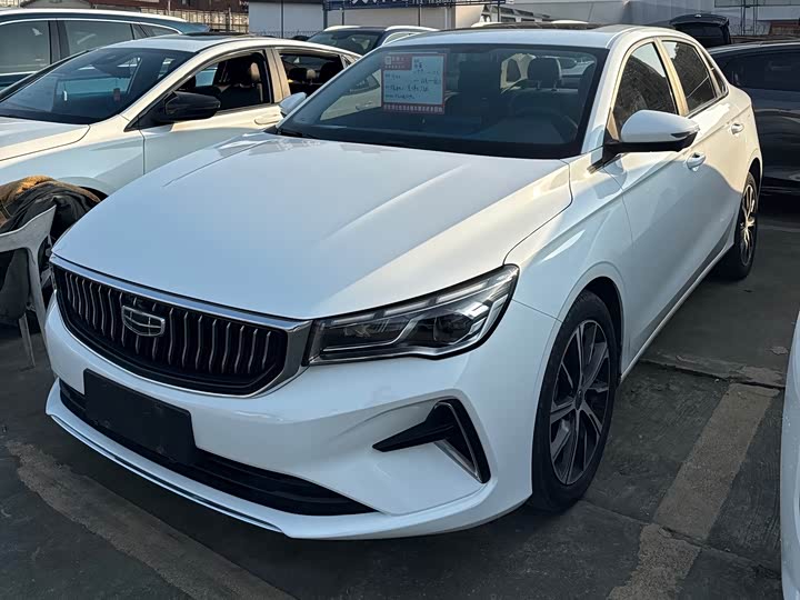 Фото 1 - Geely Emgrand