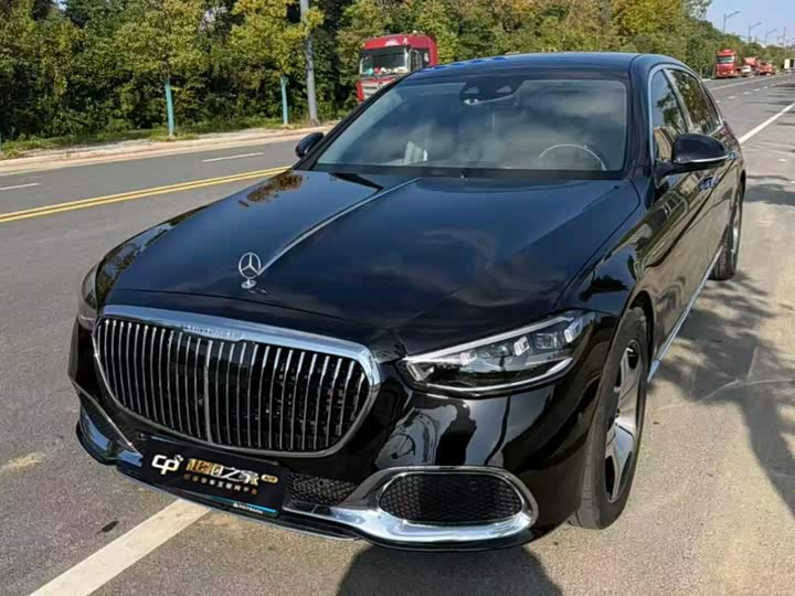 Фото 1 - Mercedes-Benz Maybach S-Class
