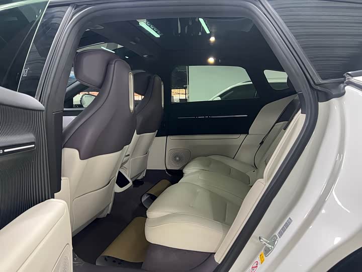 Фото 10 - Avatr 12