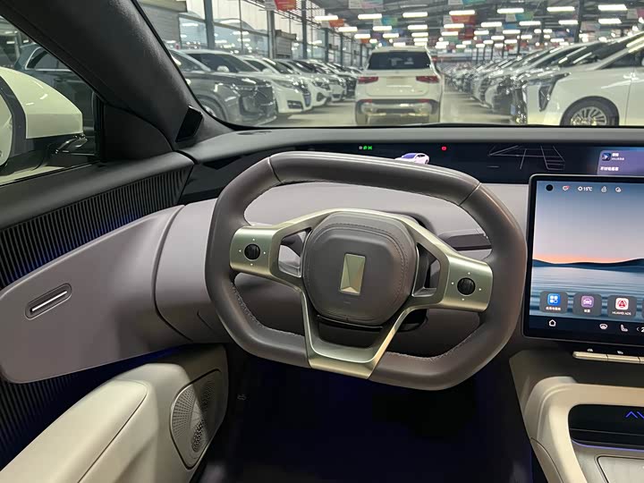 Фото 12 - Avatr 12