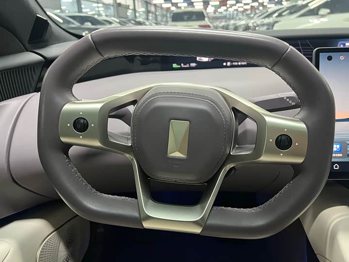 Фото 14 - Avatr 12