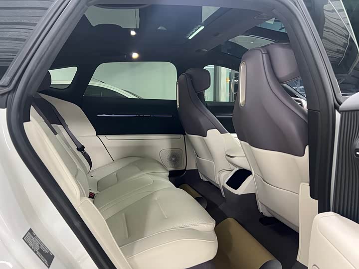 Фото 18 - Avatr 12