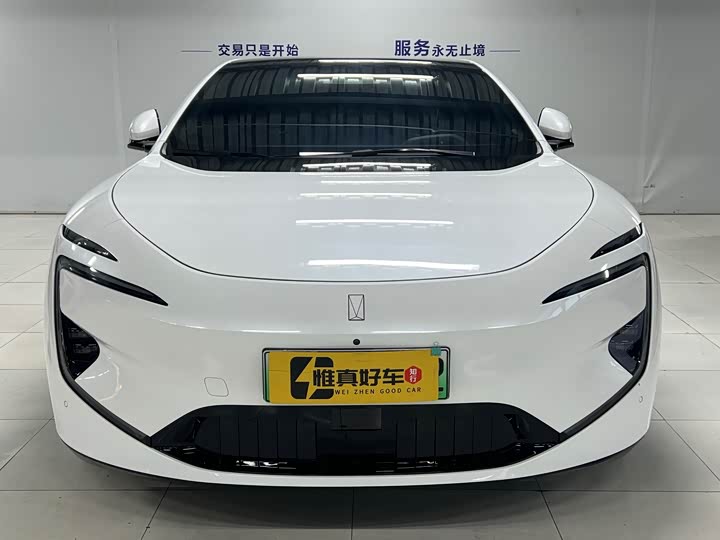 Фото 2 - Avatr 12