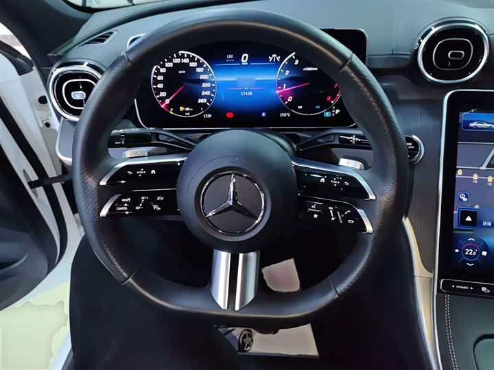 Фото 11 - Mercedes-Benz C-Class