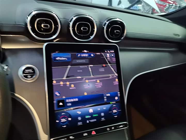 Фото 13 - Mercedes-Benz C-Class