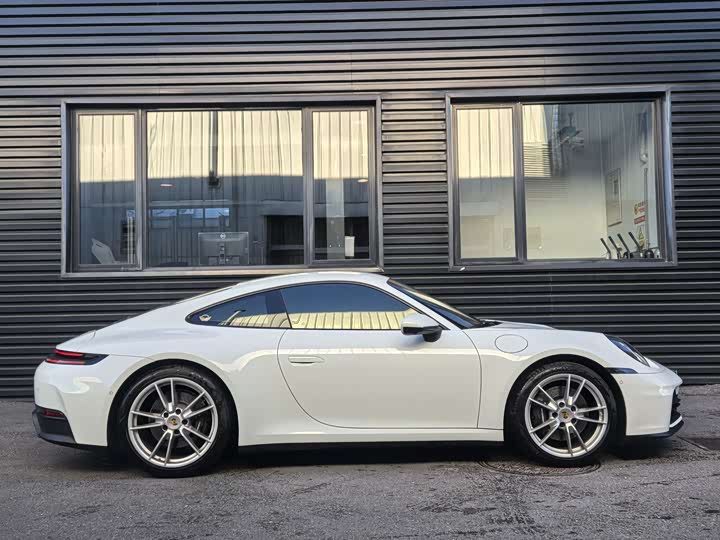 Фото 3 - Porsche 911