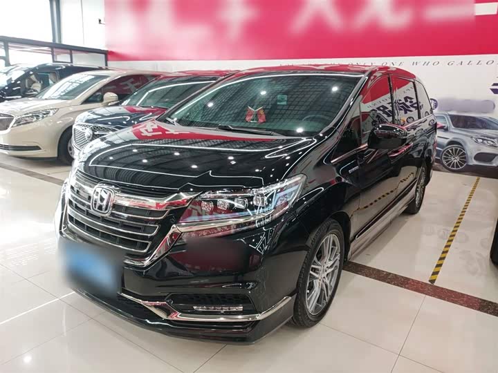 Фото 2 - Honda Elysion