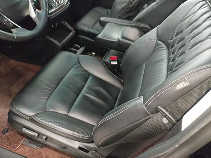 Фото 7 - Honda Elysion