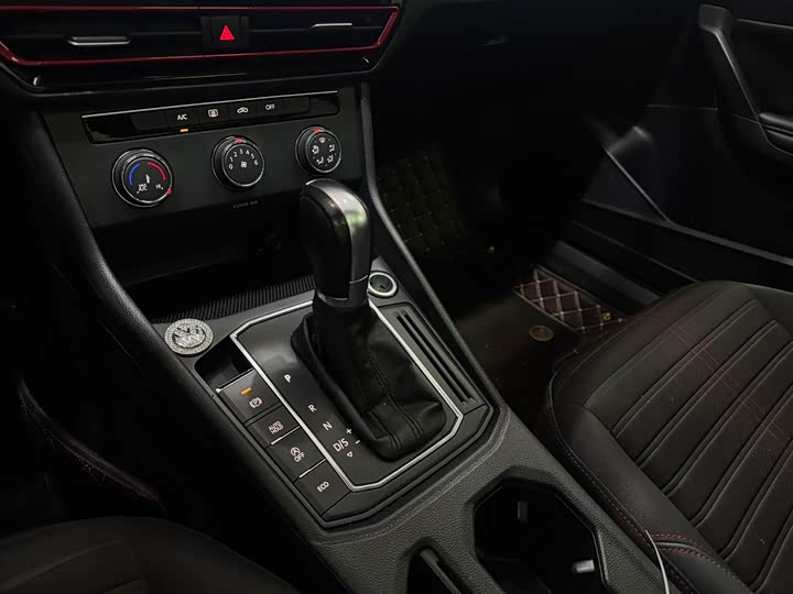 Фото 13 - Volkswagen Lavida