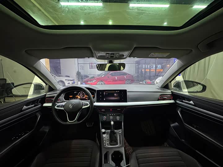 Фото 17 - Volkswagen Lavida