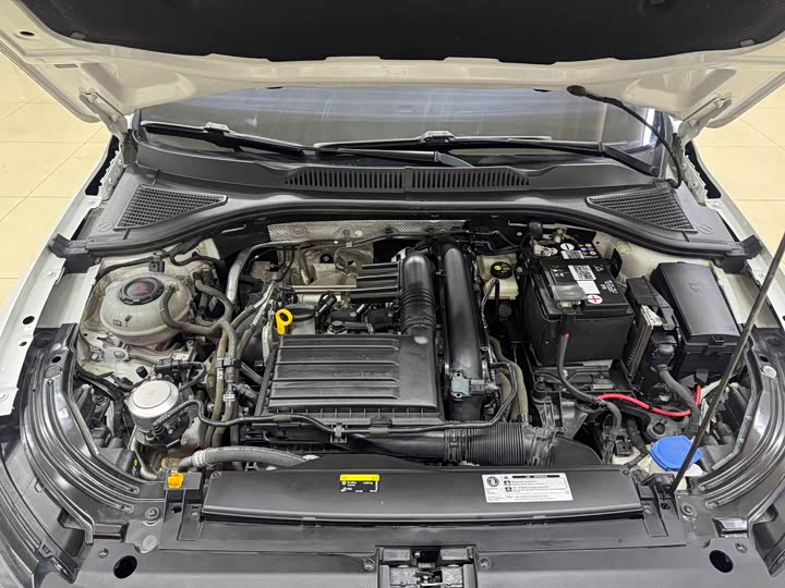 Фото 19 - Volkswagen Lavida