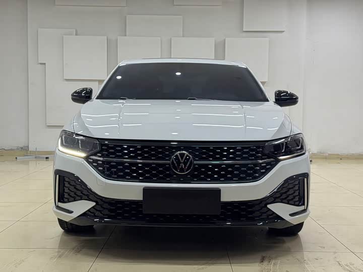 Фото 2 - Volkswagen Lavida