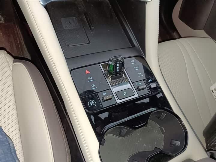 Фото 14 - BYD Song Plus Hybrid/EV