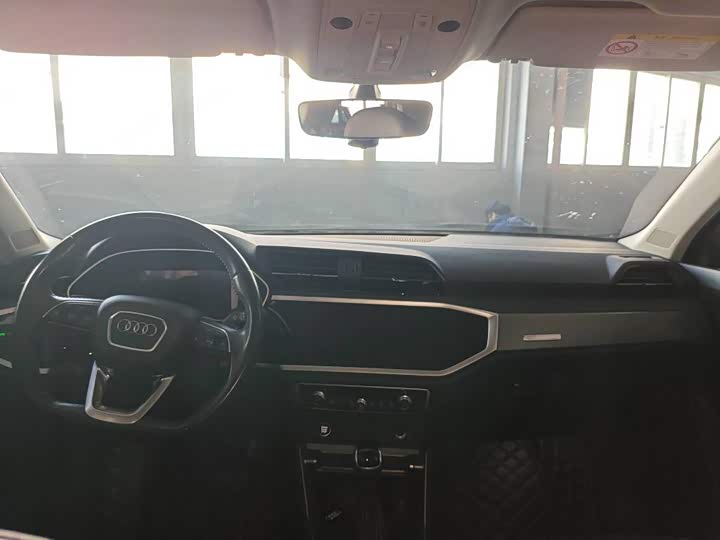 Фото 7 - Audi Q3