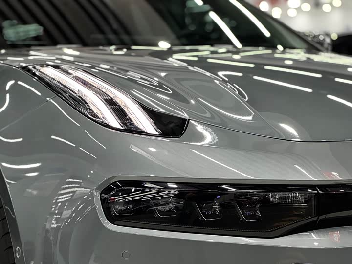 Фото 19 - Zeekr 001