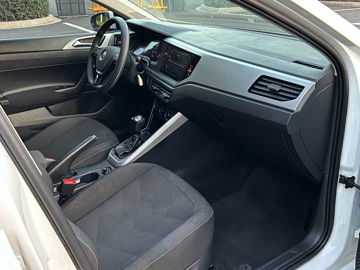 Фото 5 - Volkswagen Polo