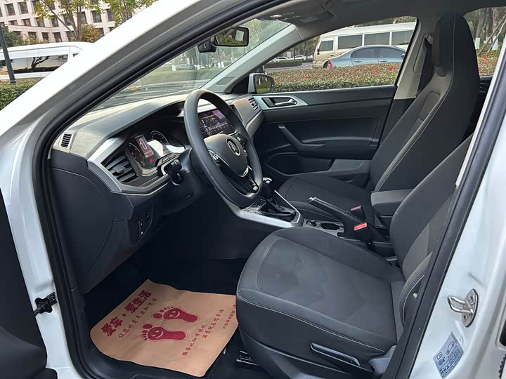 Фото 6 - Volkswagen Polo