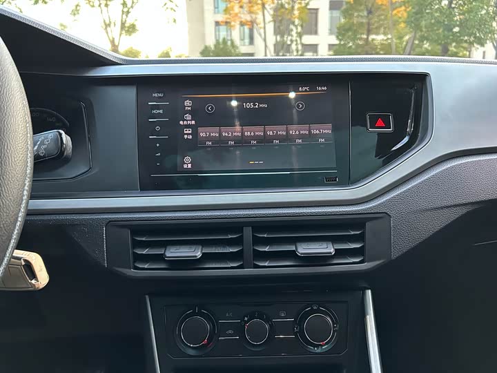 Фото 9 - Volkswagen Polo