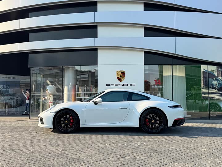 Фото 2 - Porsche 911