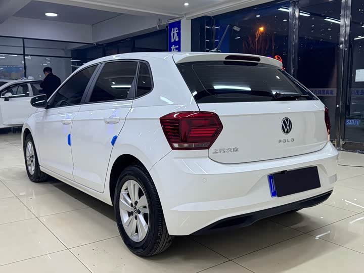Фото 4 - Volkswagen Polo