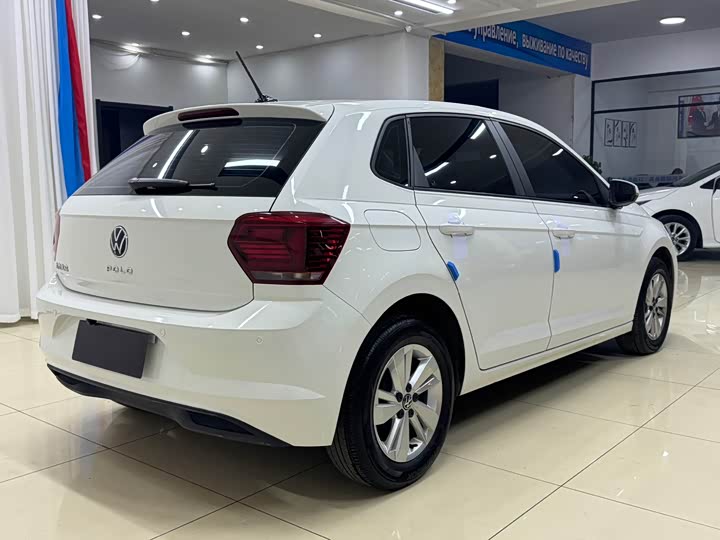 Фото 6 - Volkswagen Polo