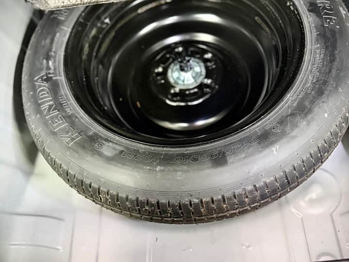 Фото 19 - Honda Vezel