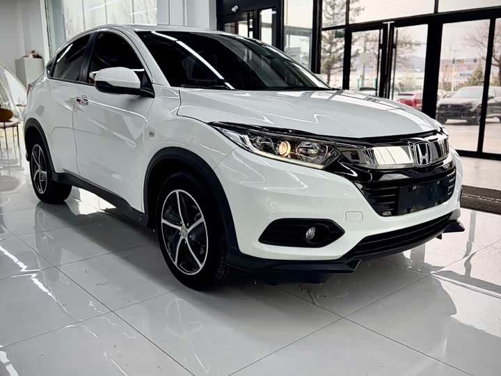 Фото 8 - Honda Vezel