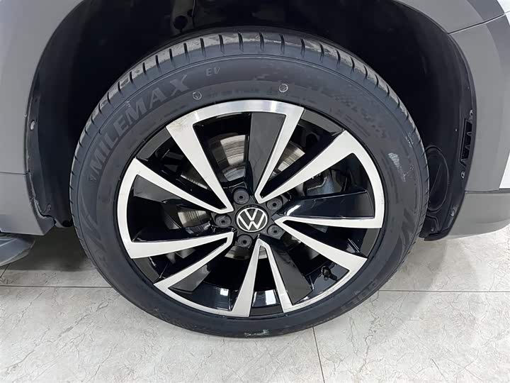 Фото 20 - Volkswagen Tharu