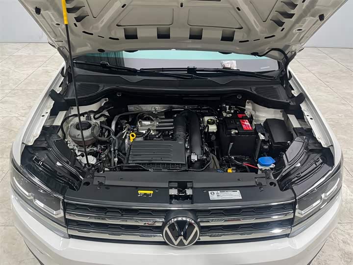 Фото 21 - Volkswagen Tharu