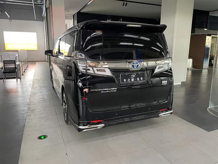 Фото 4 - Toyota Vellfire