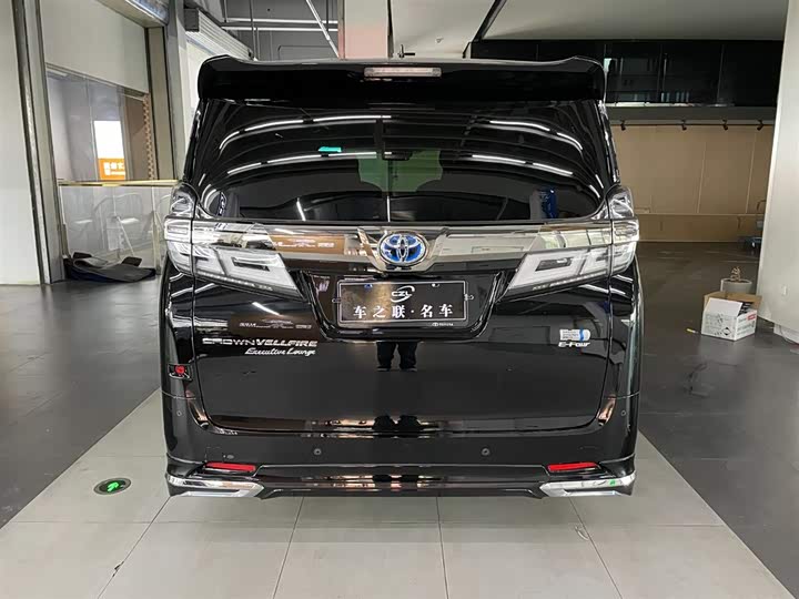 Фото 5 - Toyota Vellfire